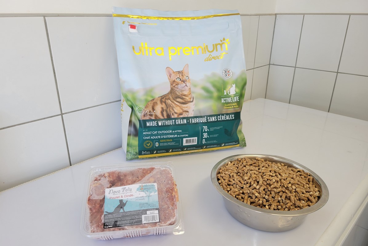 Croquettes, Barf congelé et granulés de bois